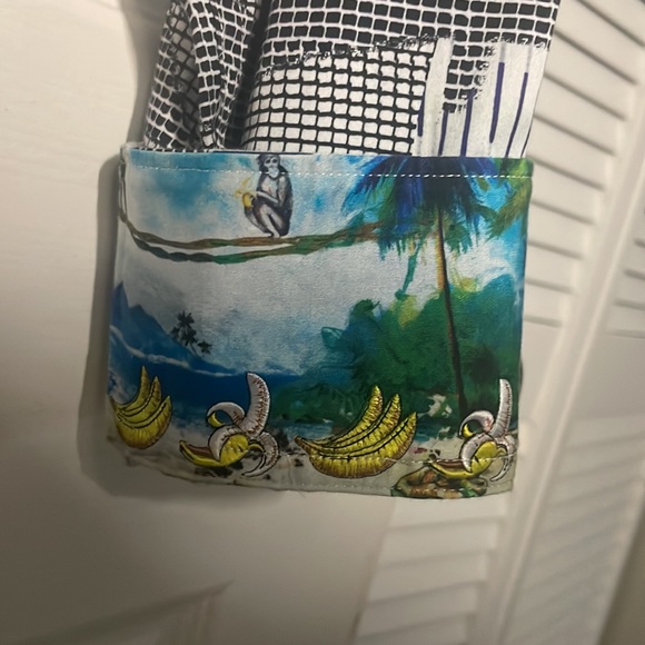 Robert Graham - Picture 4 of 5